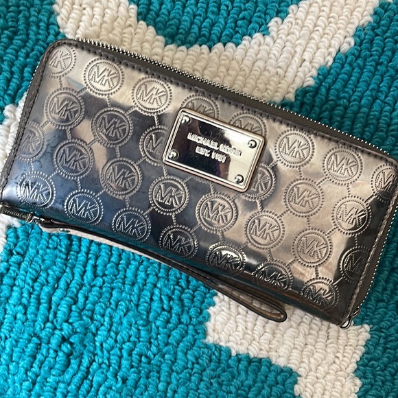 Michael Kors - Large Jet Set Tote with Wallet - Metallic - Picture 4 of 5